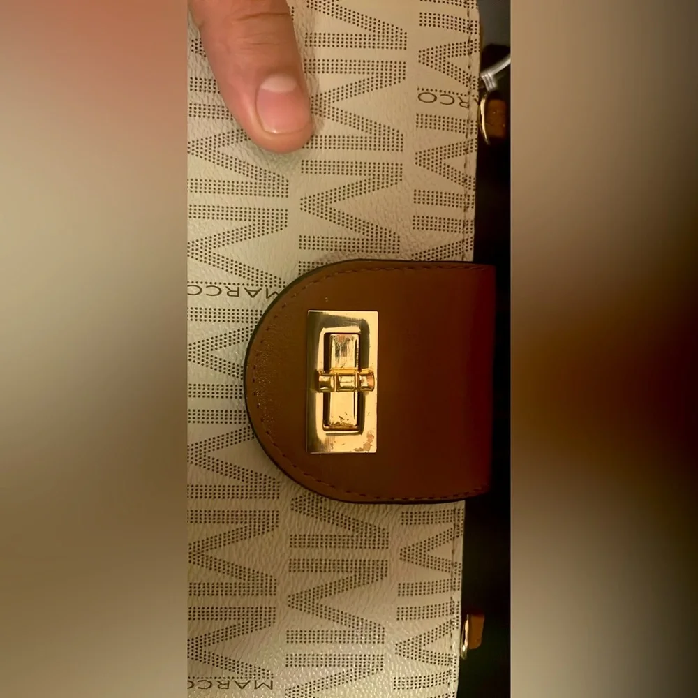 ISAAC Mizrahi Sunglasses &‎ MARCO Crossbody Wallet (Combo Deal)